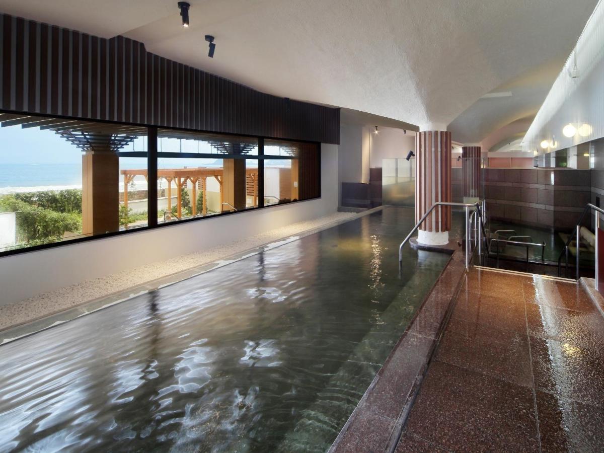 Kamogawa Grand Hotel Zewnętrze zdjęcie
